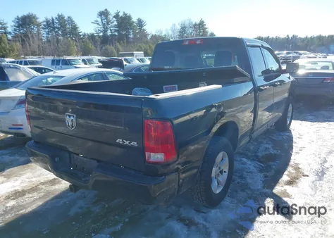 2018 Ram 1500 Express 4X4 6'4 Box из США, поврежденный, VIN 1C6RR7FG3JS222877